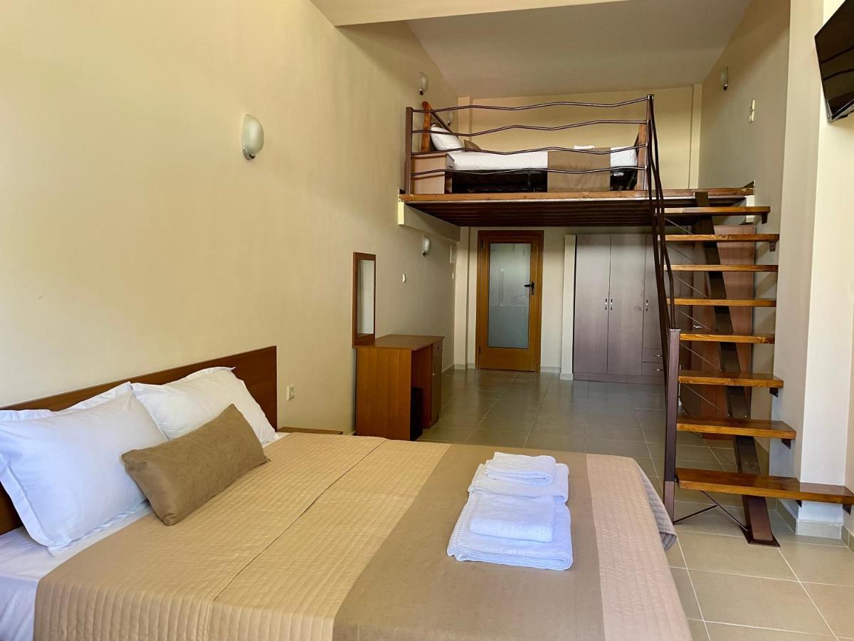 Helios Hotel ستافروس المظهر الخارجي الصورة